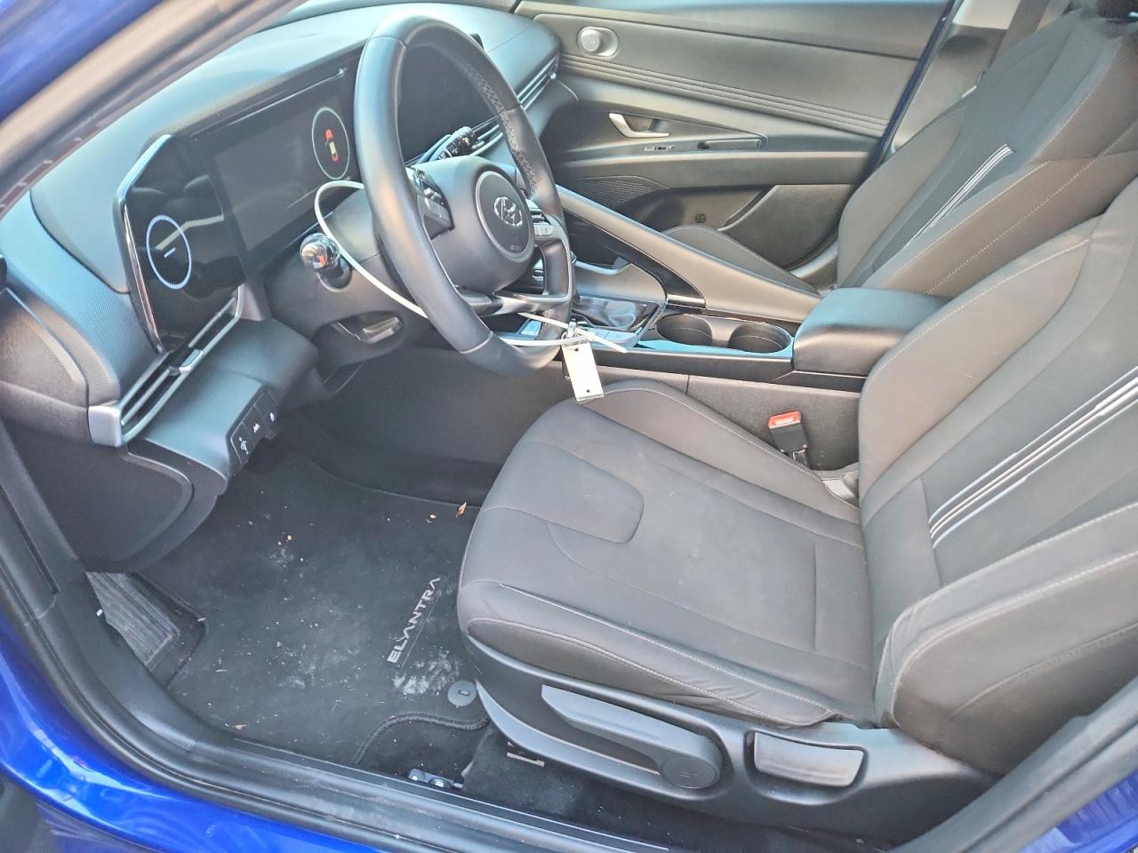 2023 HYUNDAI ELANTRA SEL photo 19