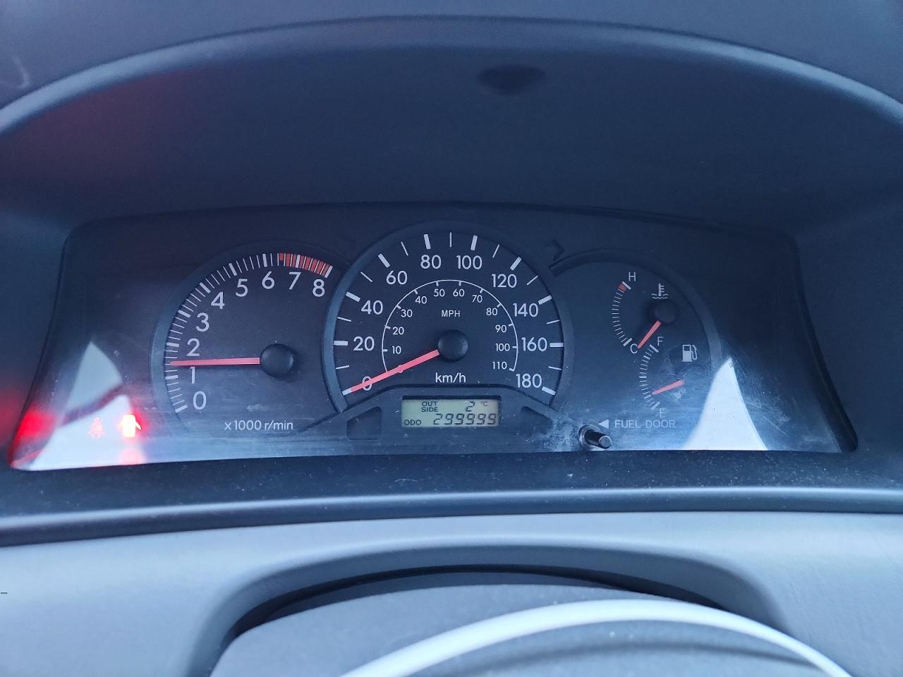 2007 TOYOTA COROLLA CE photo 9