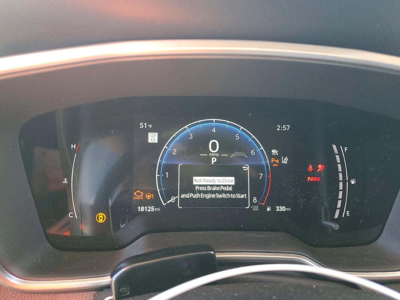 2025 TOYOTA COROLLA CROSS XLE photo 9