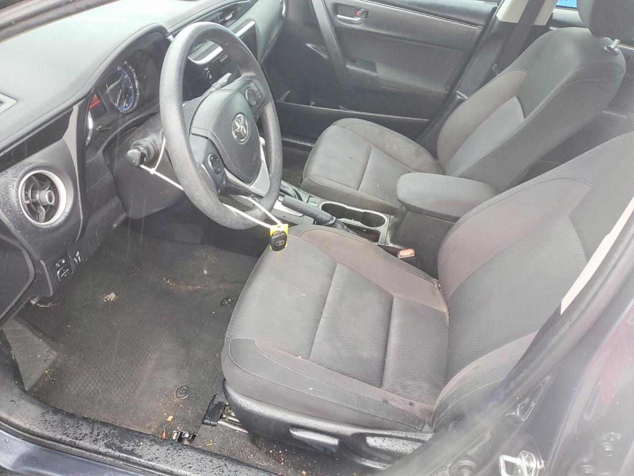 2019 TOYOTA COROLLA LE photo 7