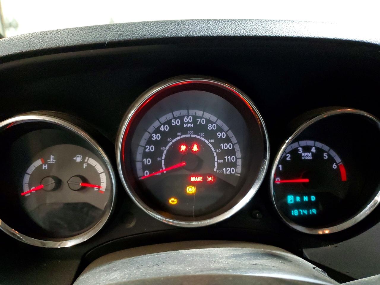 2010 DODGE CALIBER SXT photo 9
