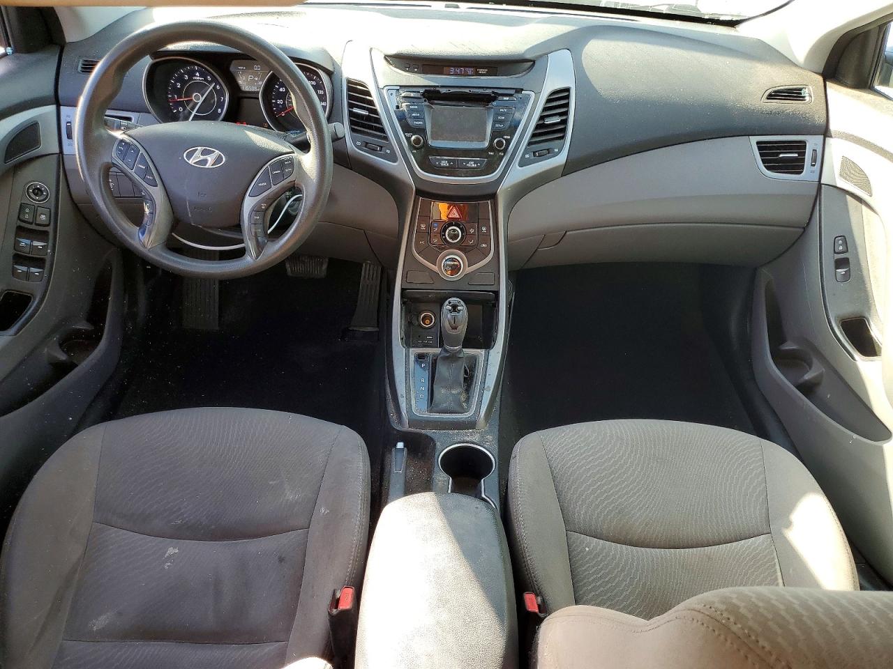 2015 HYUNDAI ELANTRA SE photo 8