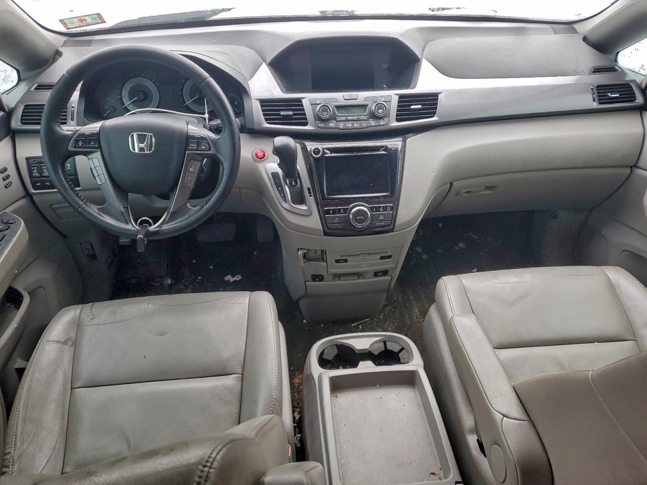 2014 HONDA ODYSSEY TOURING photo 8