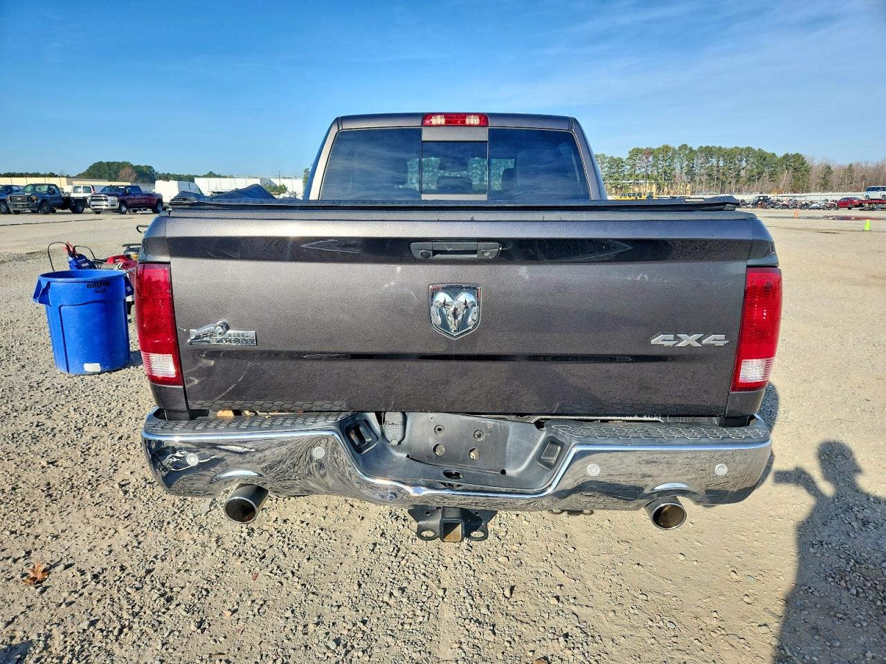2018 RAM 1500 SLT photo 6