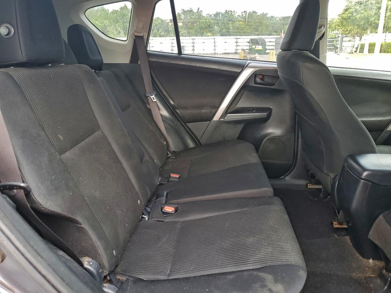 2018 TOYOTA RAV4 LE photo 10