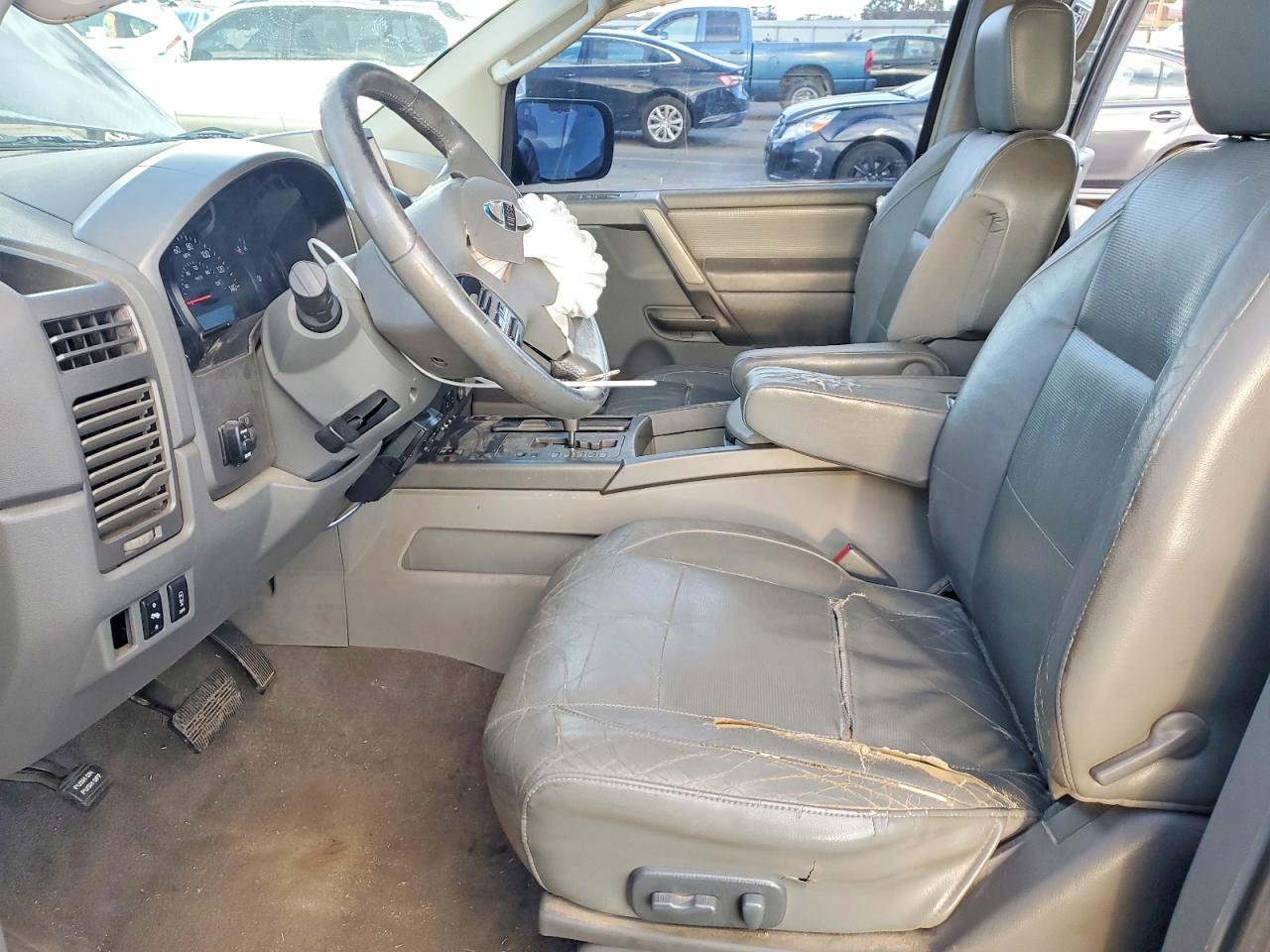 2004 NISSAN ARMADA SE photo 7