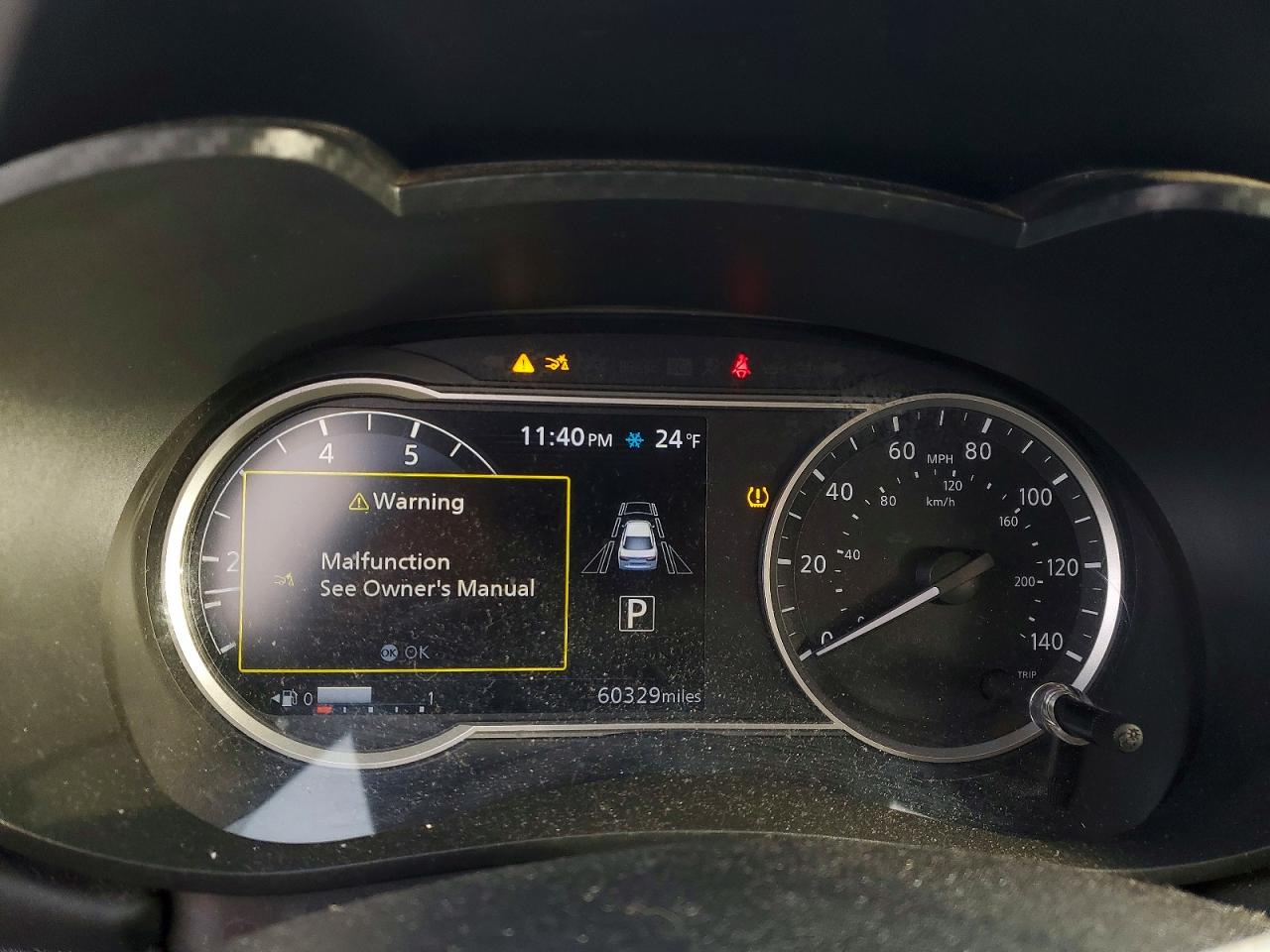 2020 NISSAN VERSA SR photo 17