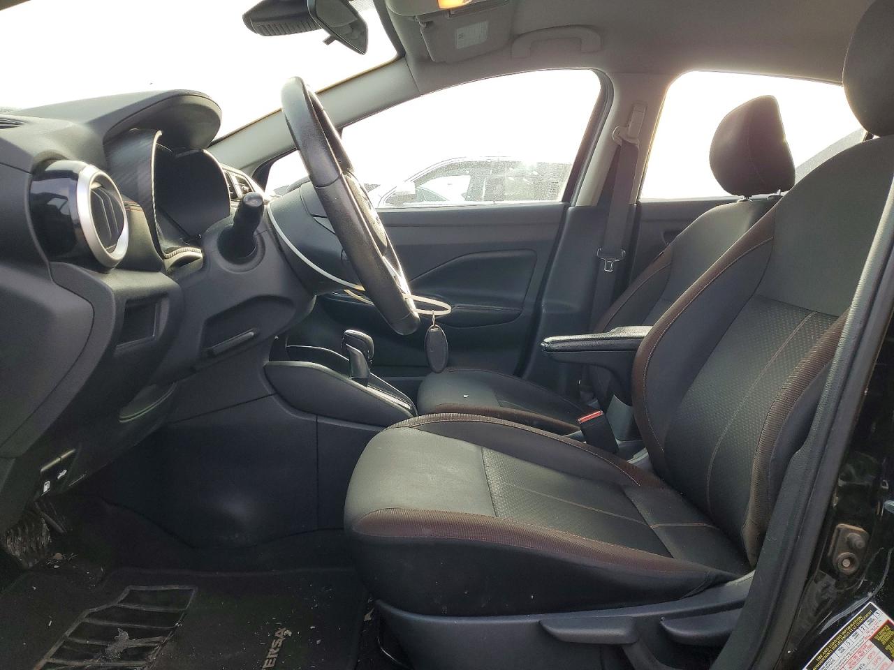 2020 NISSAN VERSA SR photo 13