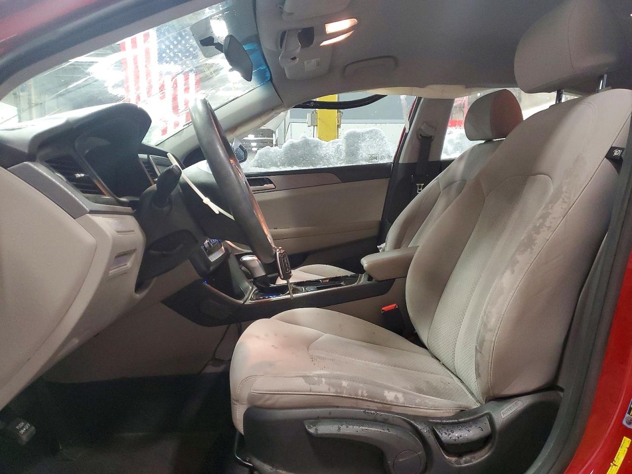 2018 HYUNDAI SONATA SE photo 7