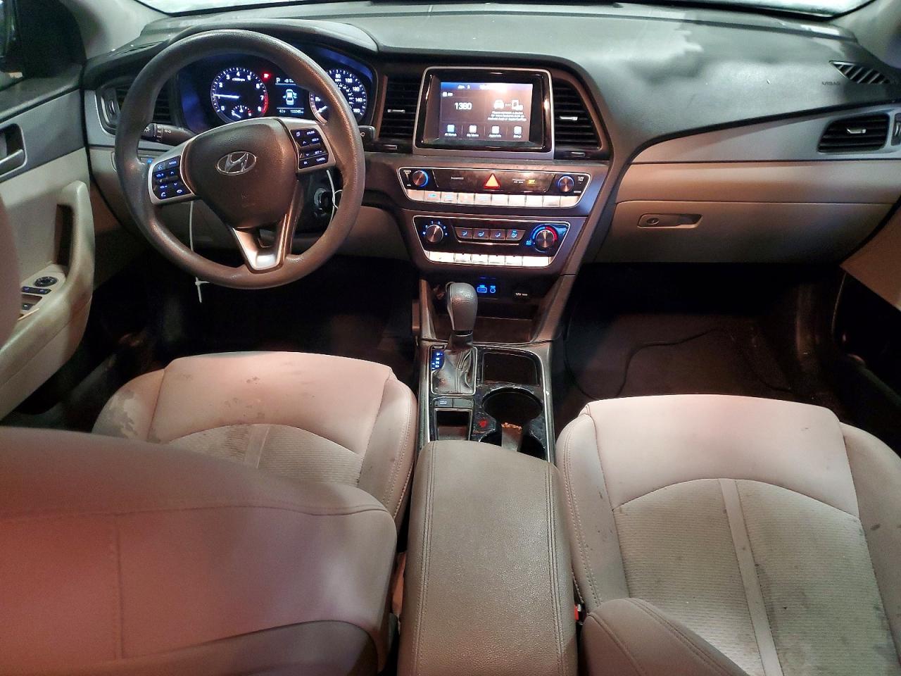 2018 HYUNDAI SONATA SE photo 8