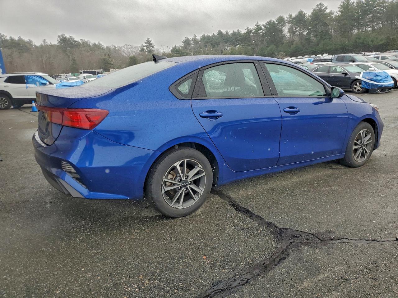 2024 KIA FORTE LX photo 3