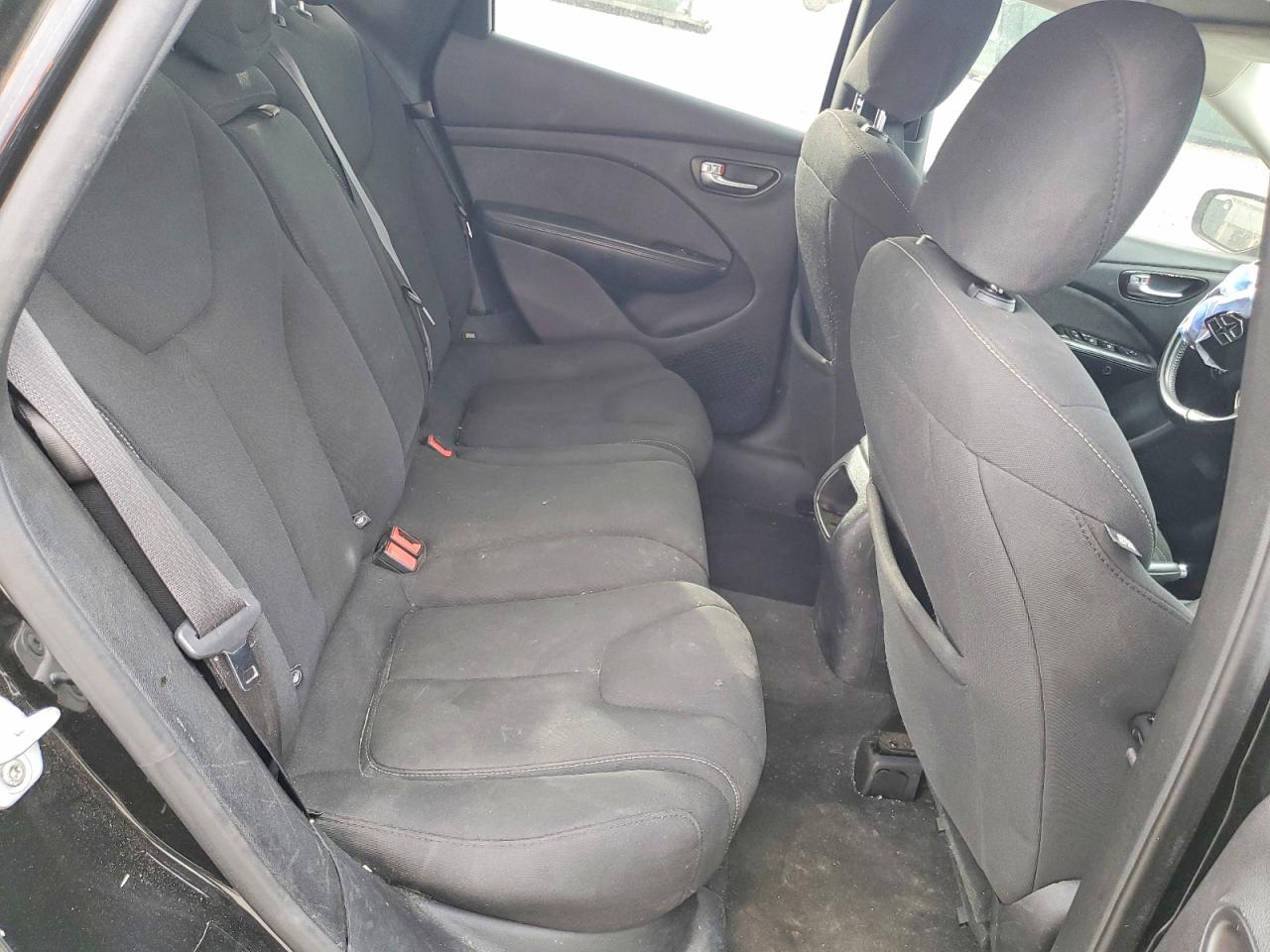 2013 DODGE DART SXT photo 10
