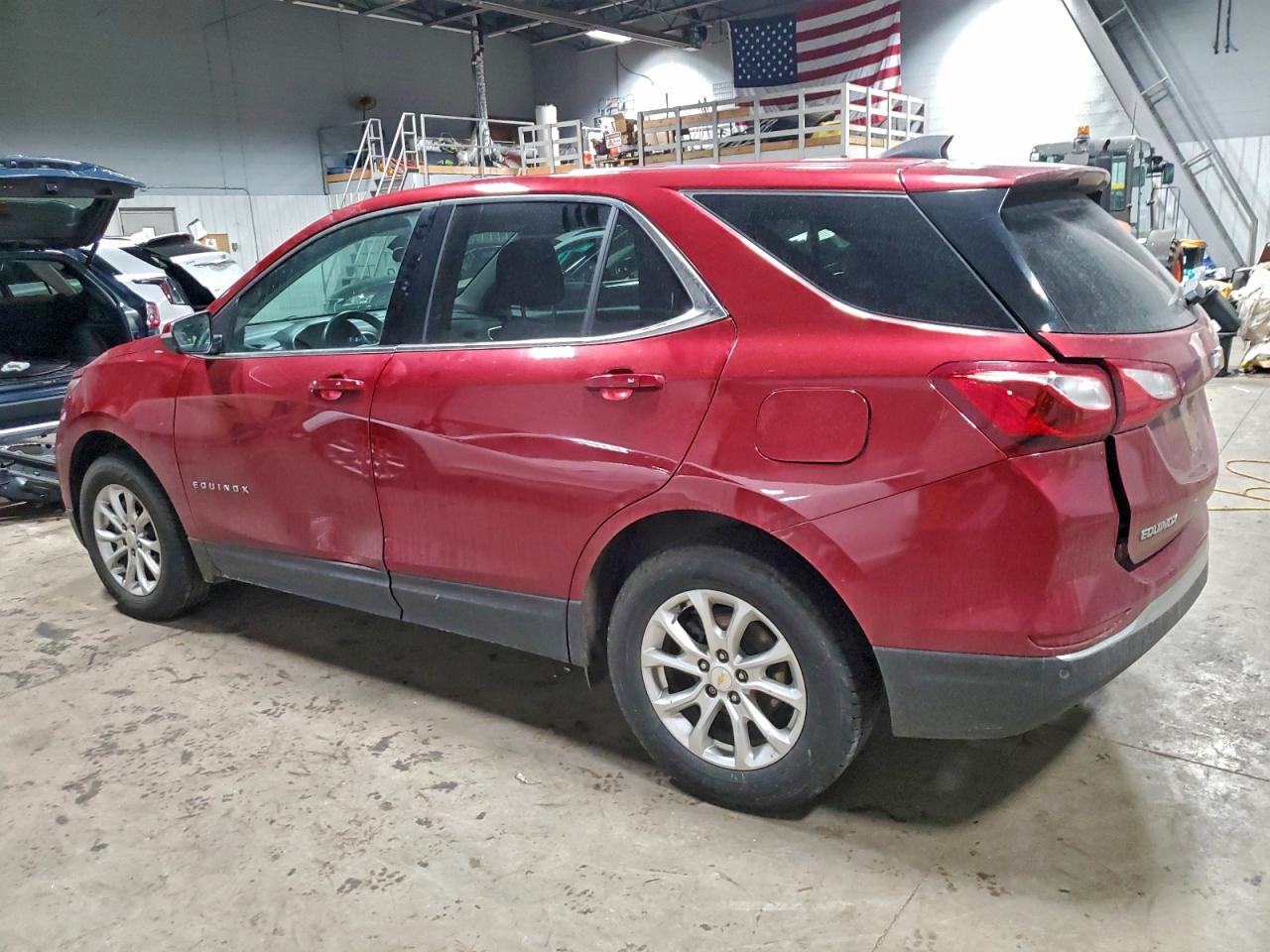2018 CHEVROLET EQUINOX LT photo 2