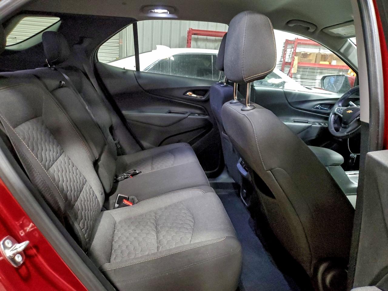 2018 CHEVROLET EQUINOX LT photo 11
