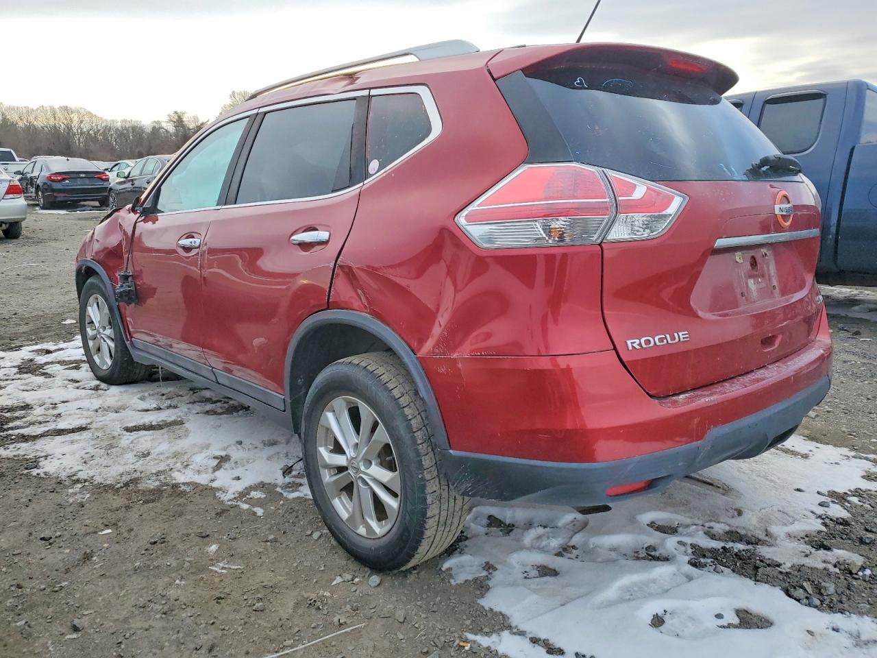 2016 NISSAN ROGUE S photo 2
