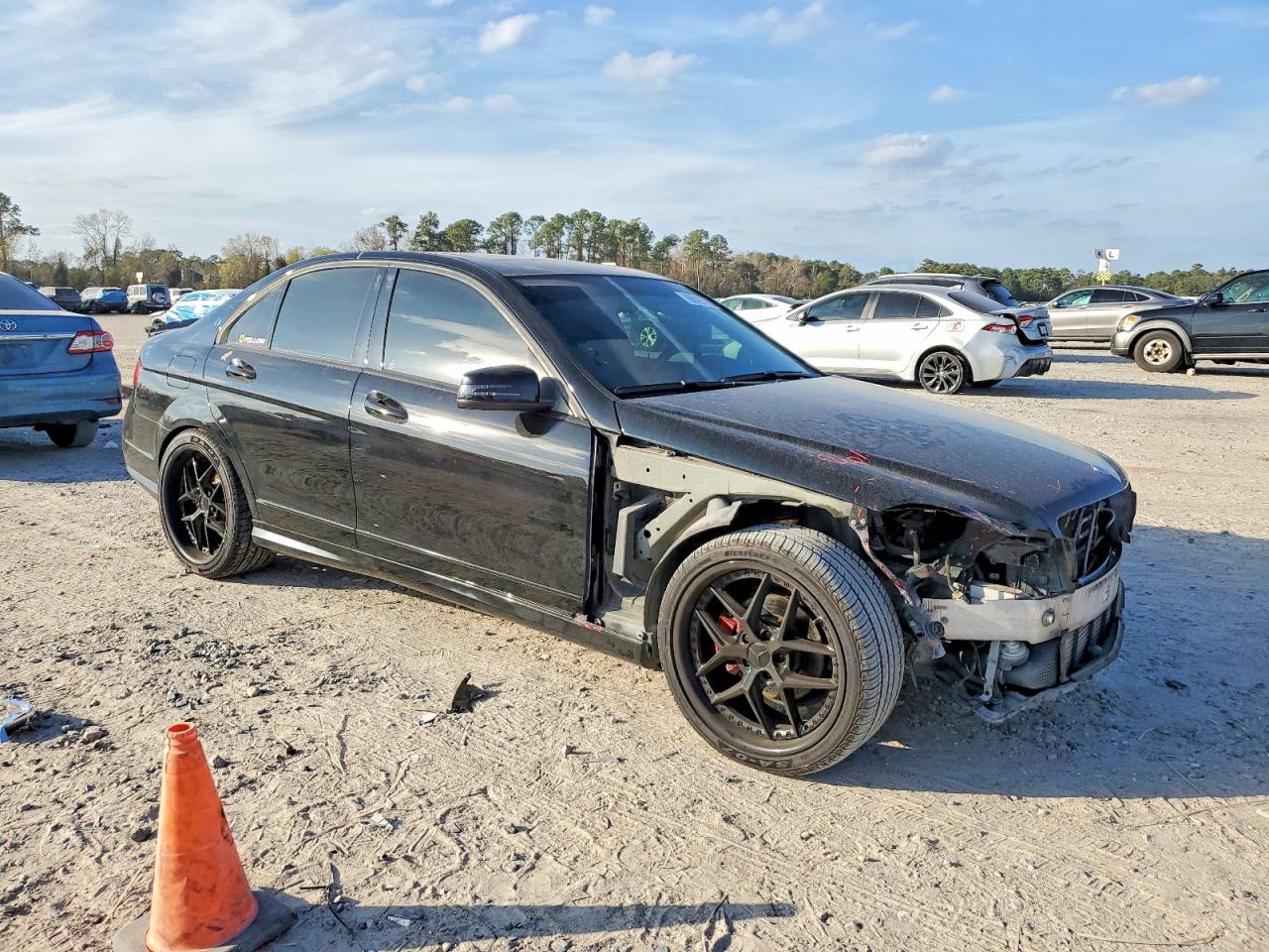 2013 MERCEDES-BENZ C 250 photo 4