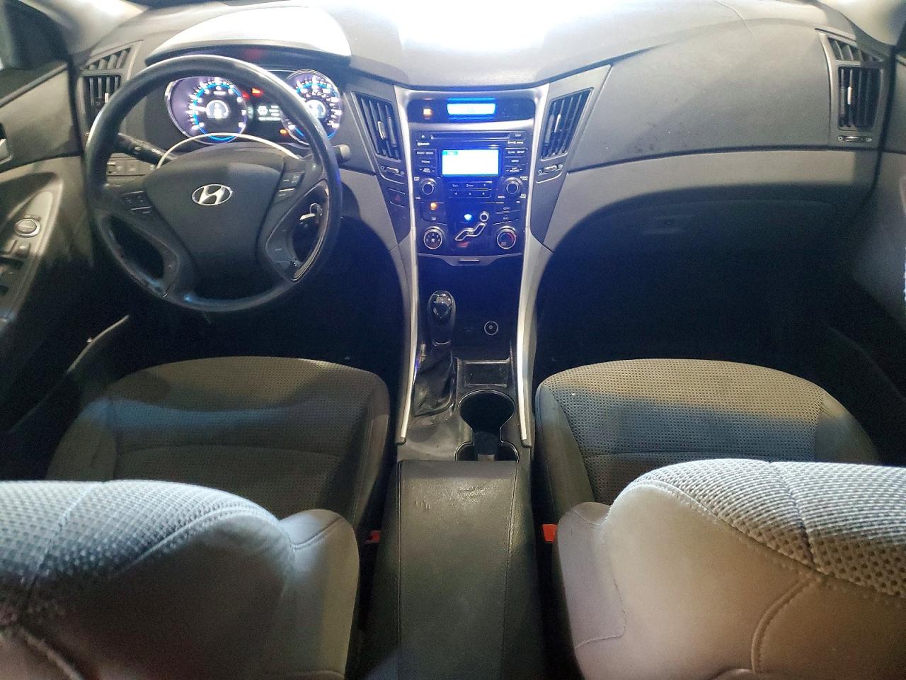 2012 HYUNDAI SONATA GLS photo 22