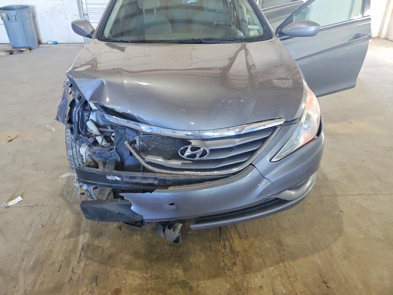 2012 HYUNDAI SONATA GLS photo 31