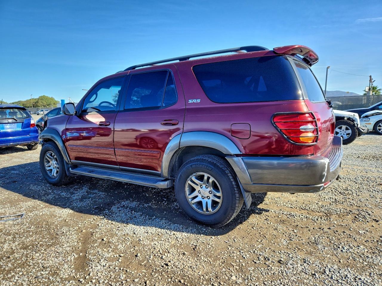 2004 TOYOTA SEQUOIA SR5 photo 2