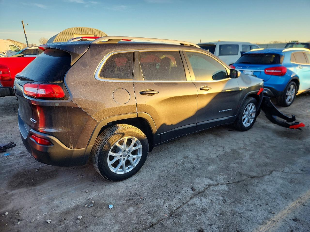2017 JEEP CHEROKEE LATITUDE photo 3