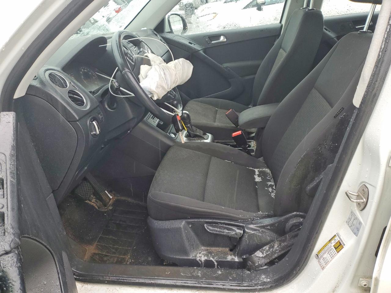 2017 VOLKSWAGEN TIGUAN S photo 7