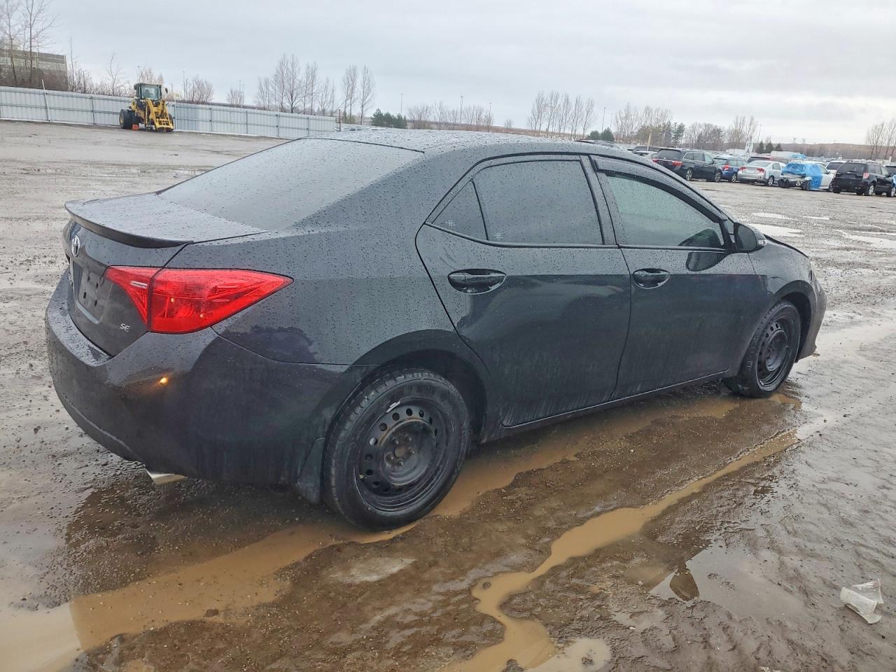2018 TOYOTA COROLLA L photo 3