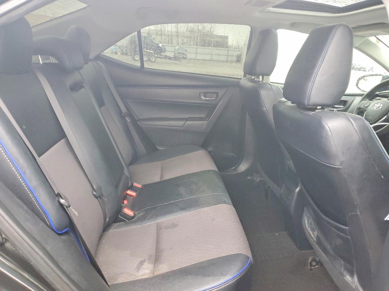 2018 TOYOTA COROLLA L photo 10
