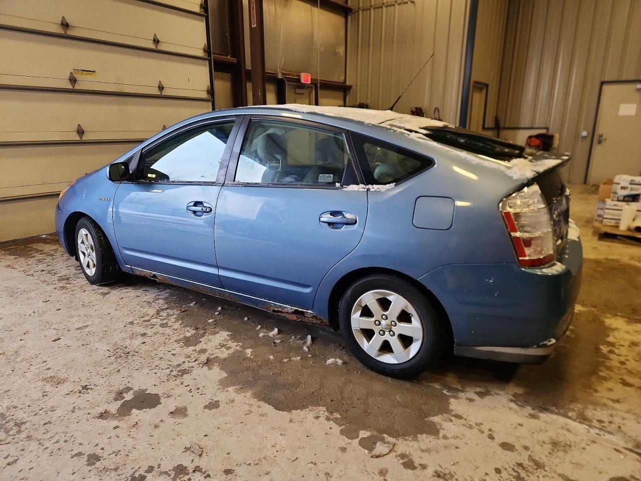 2009 TOYOTA PRIUS photo 2
