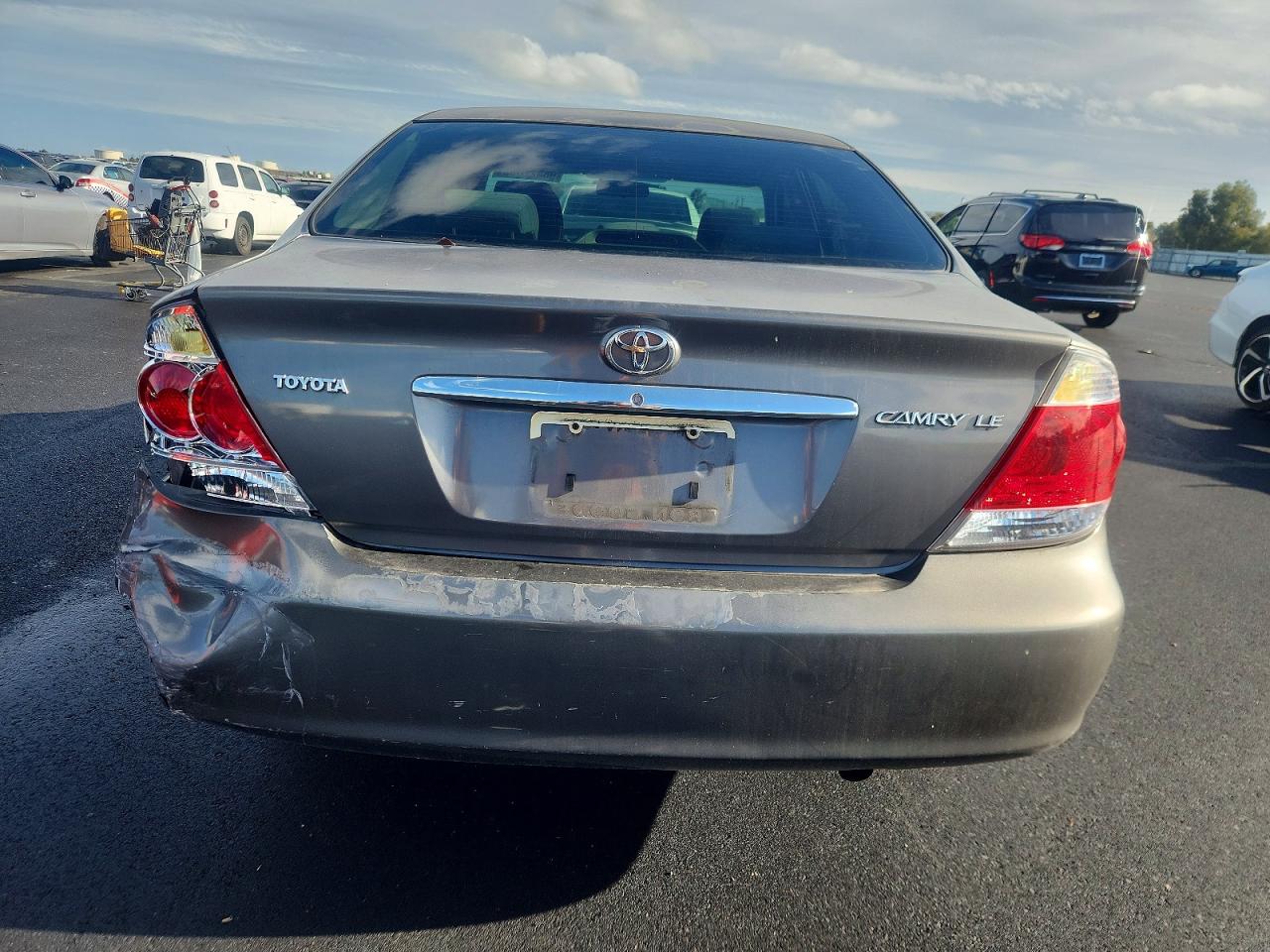 2006 TOYOTA CAMRY LE photo 6