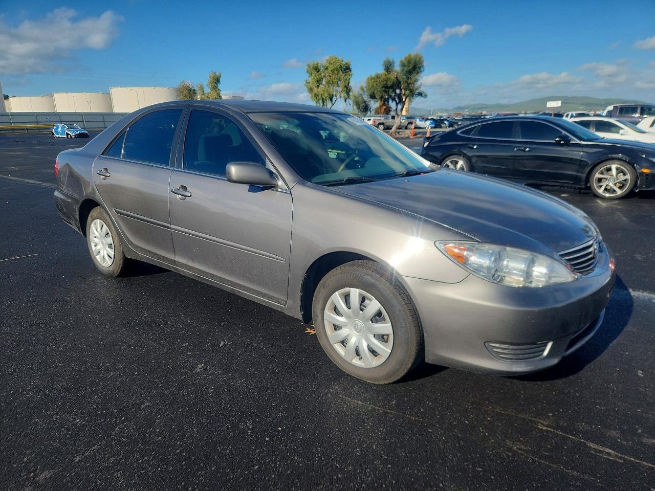 2006 TOYOTA CAMRY LE photo 4