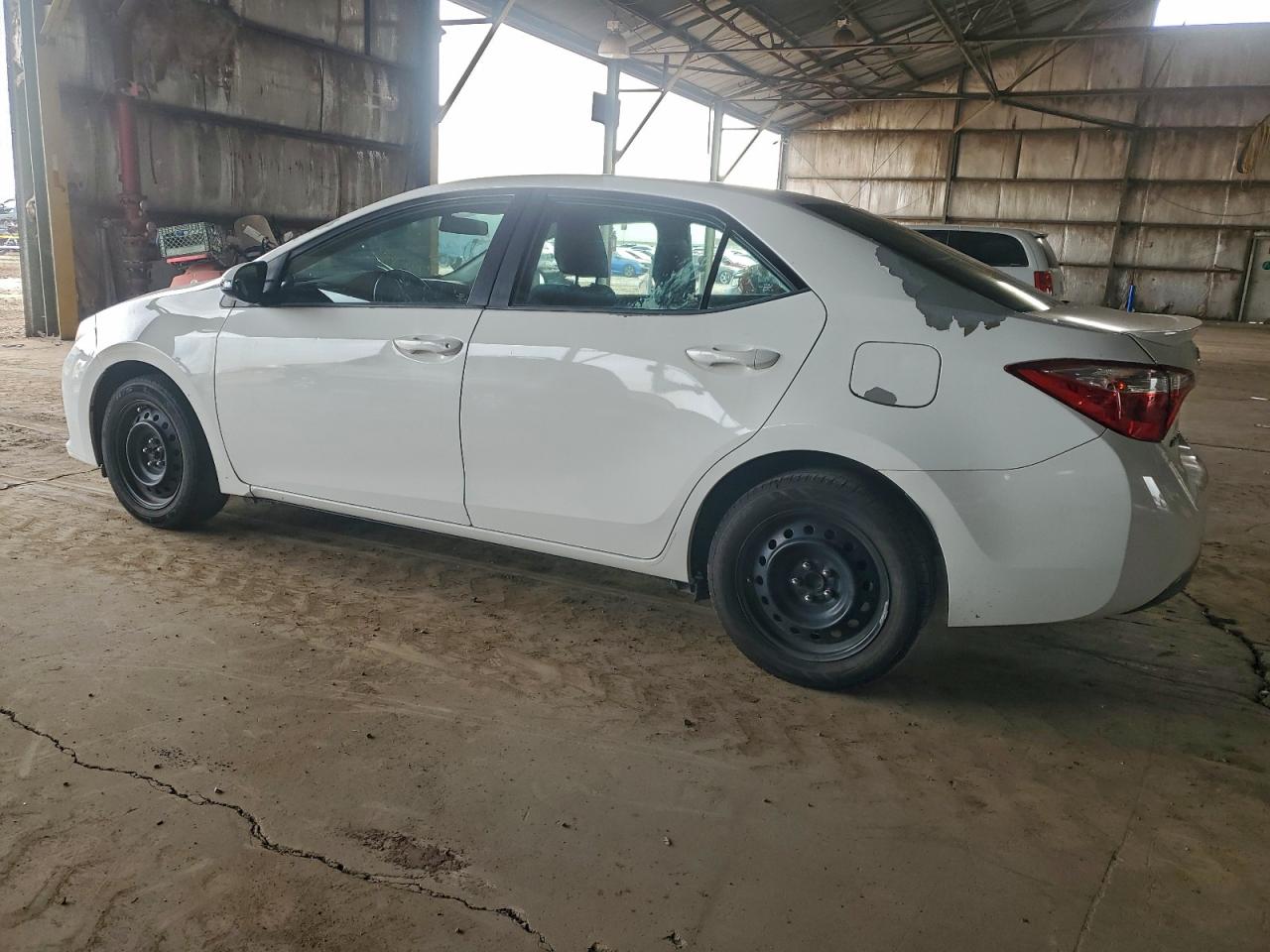 2014 TOYOTA COROLLA L photo 2