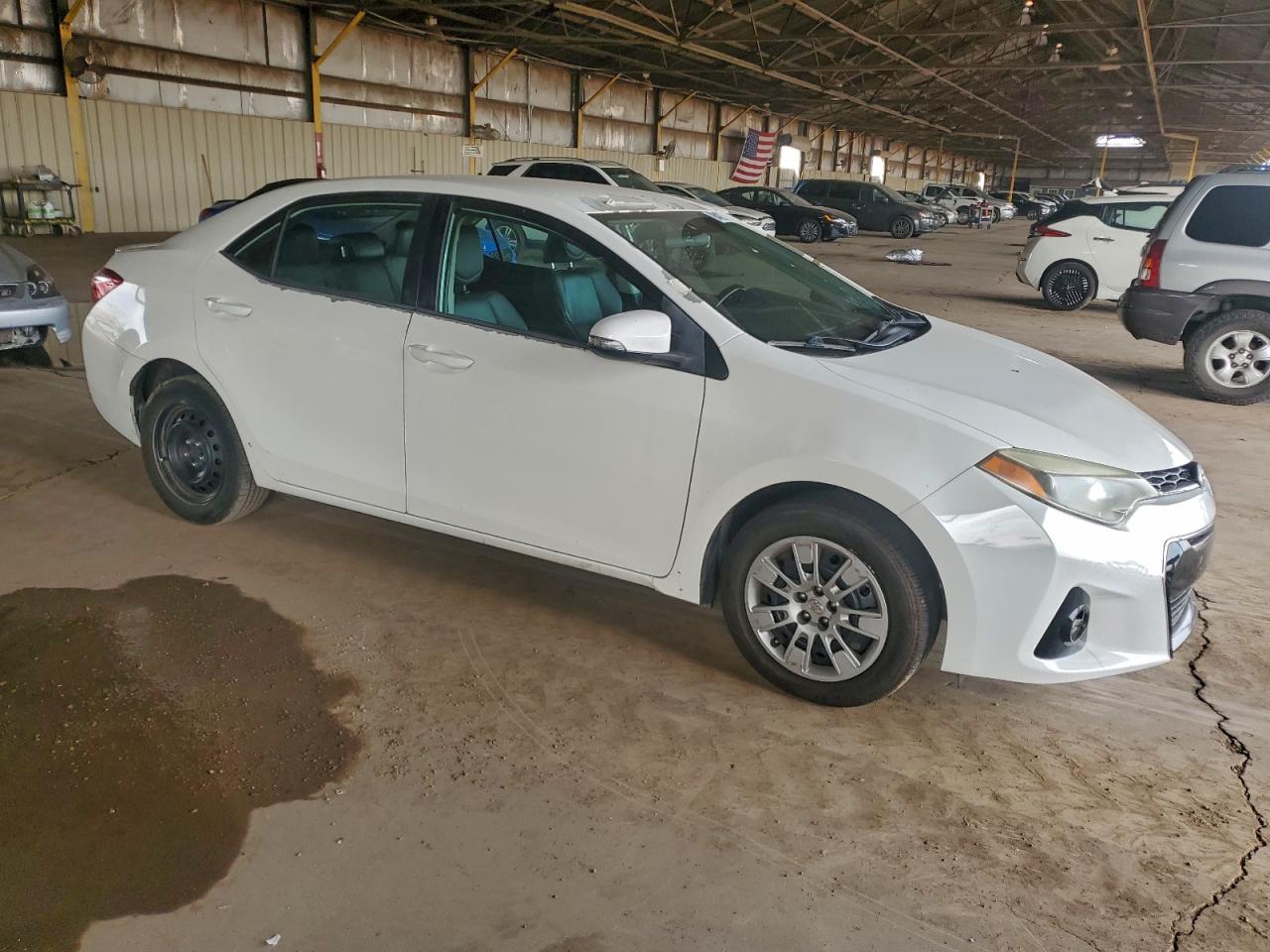 2014 TOYOTA COROLLA L photo 4