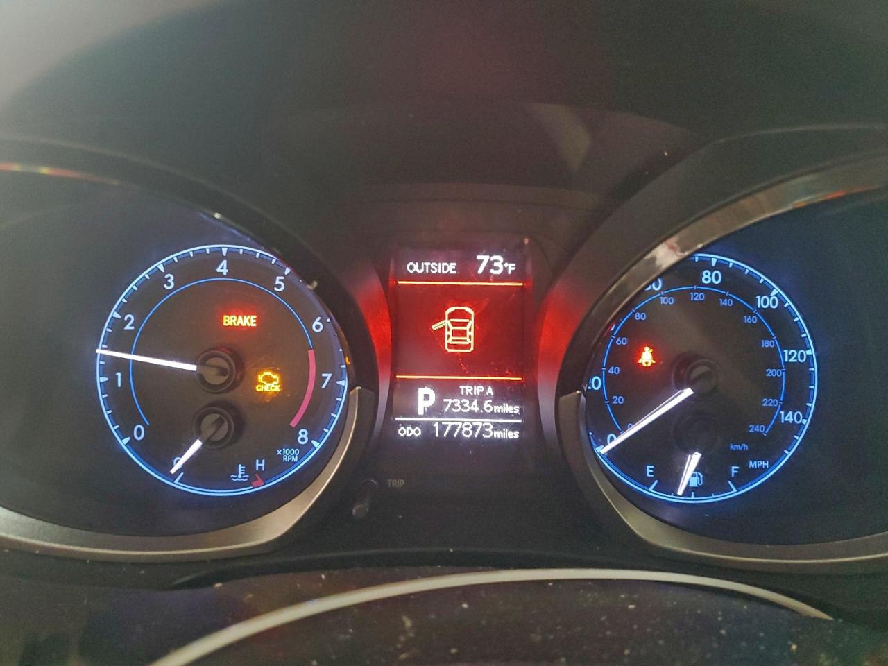2014 TOYOTA COROLLA L photo 9