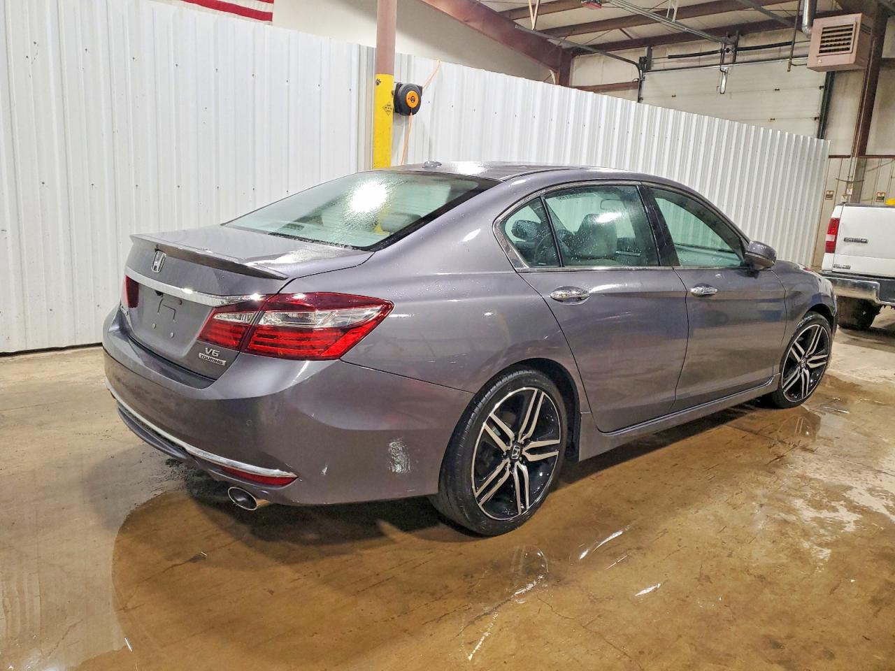 2016 HONDA ACCORD TOURING photo 3