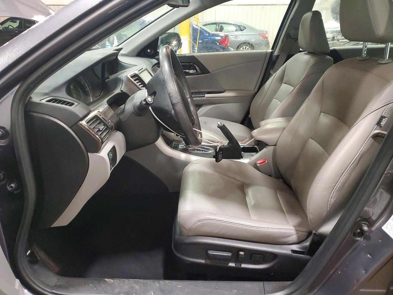 2016 HONDA ACCORD TOURING photo 7
