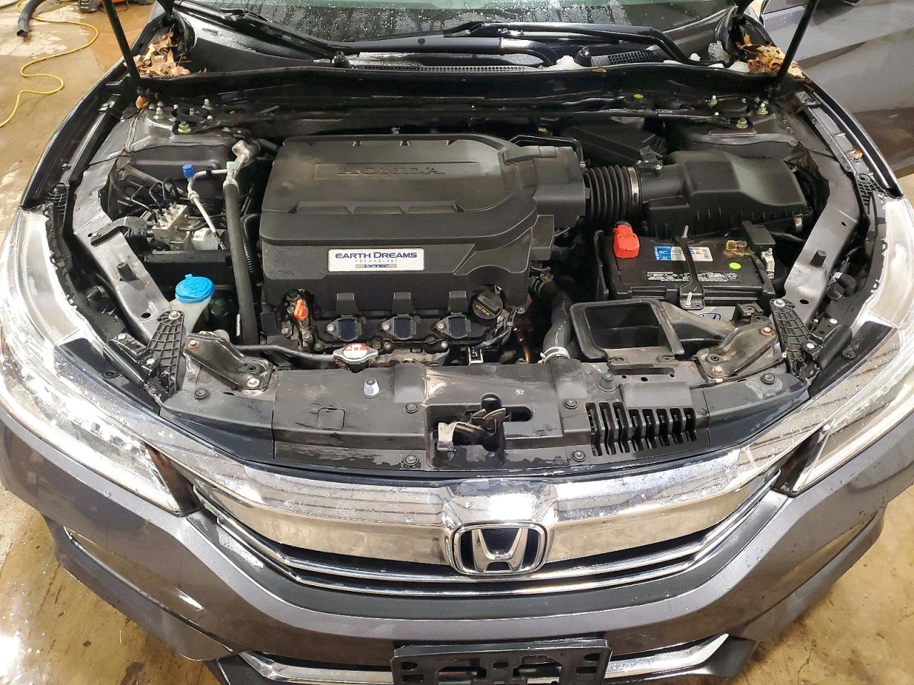 2016 HONDA ACCORD TOURING photo 11