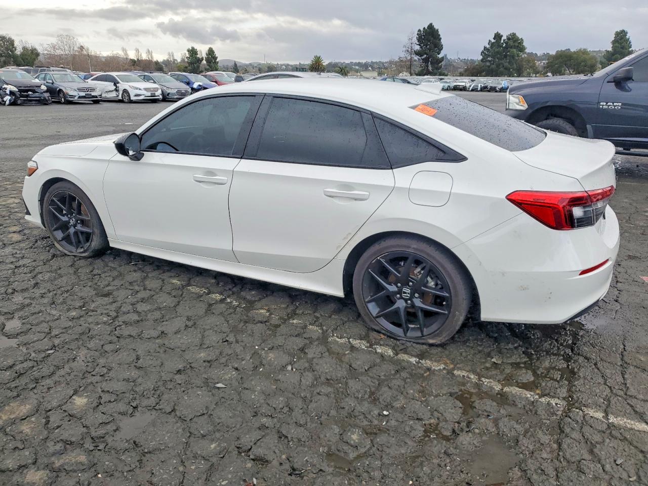 2024 HONDA CIVIC SPORT photo 3