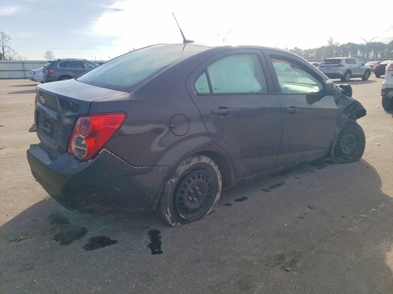 2014 CHEVROLET SONIC LS photo 3