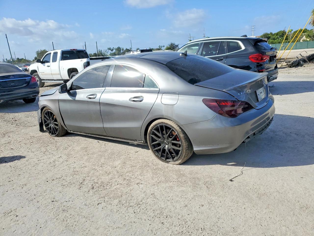 2018 MERCEDES-BENZ CLA 250 4MATIC photo 2
