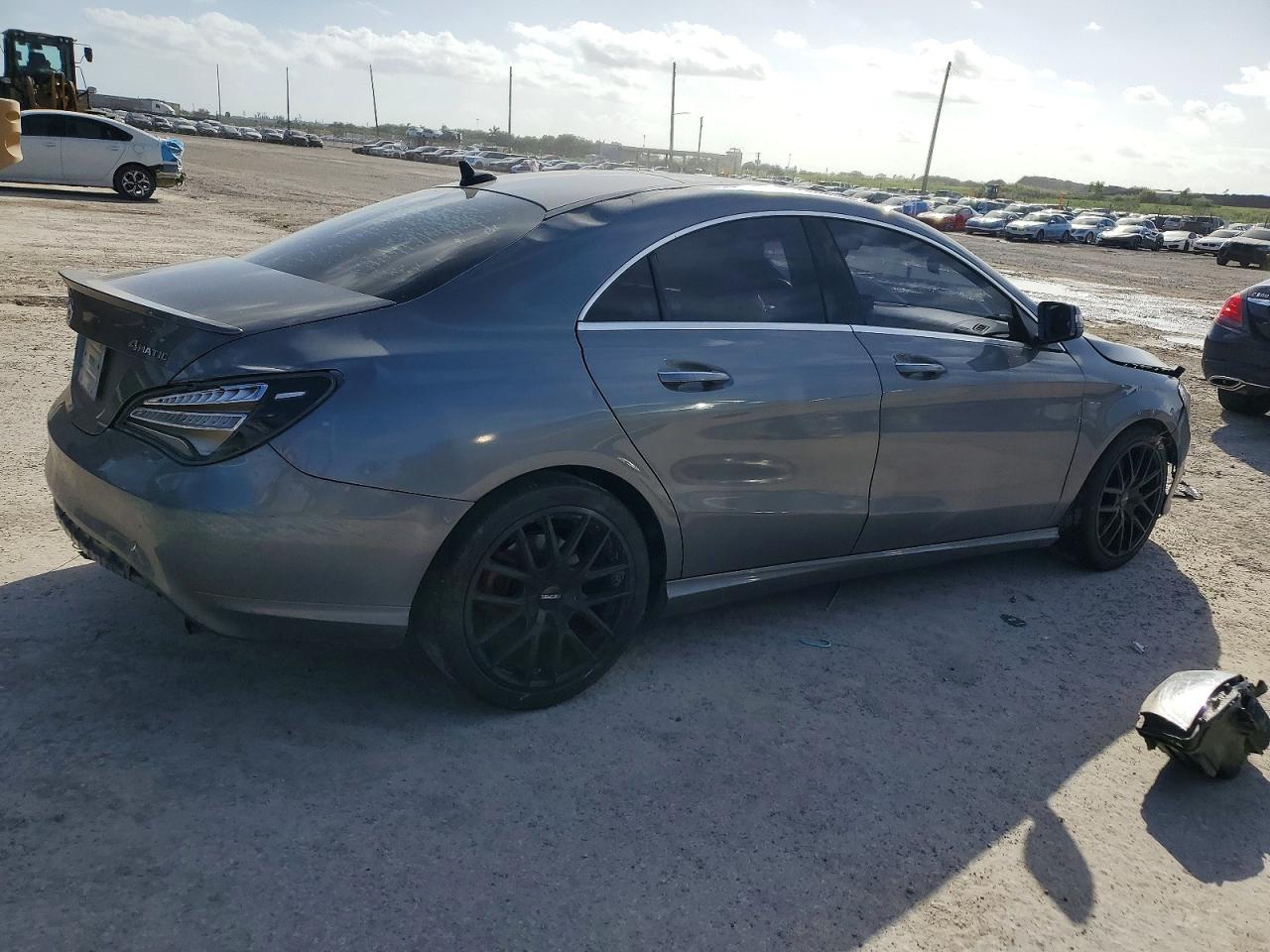 2018 MERCEDES-BENZ CLA 250 4MATIC photo 3