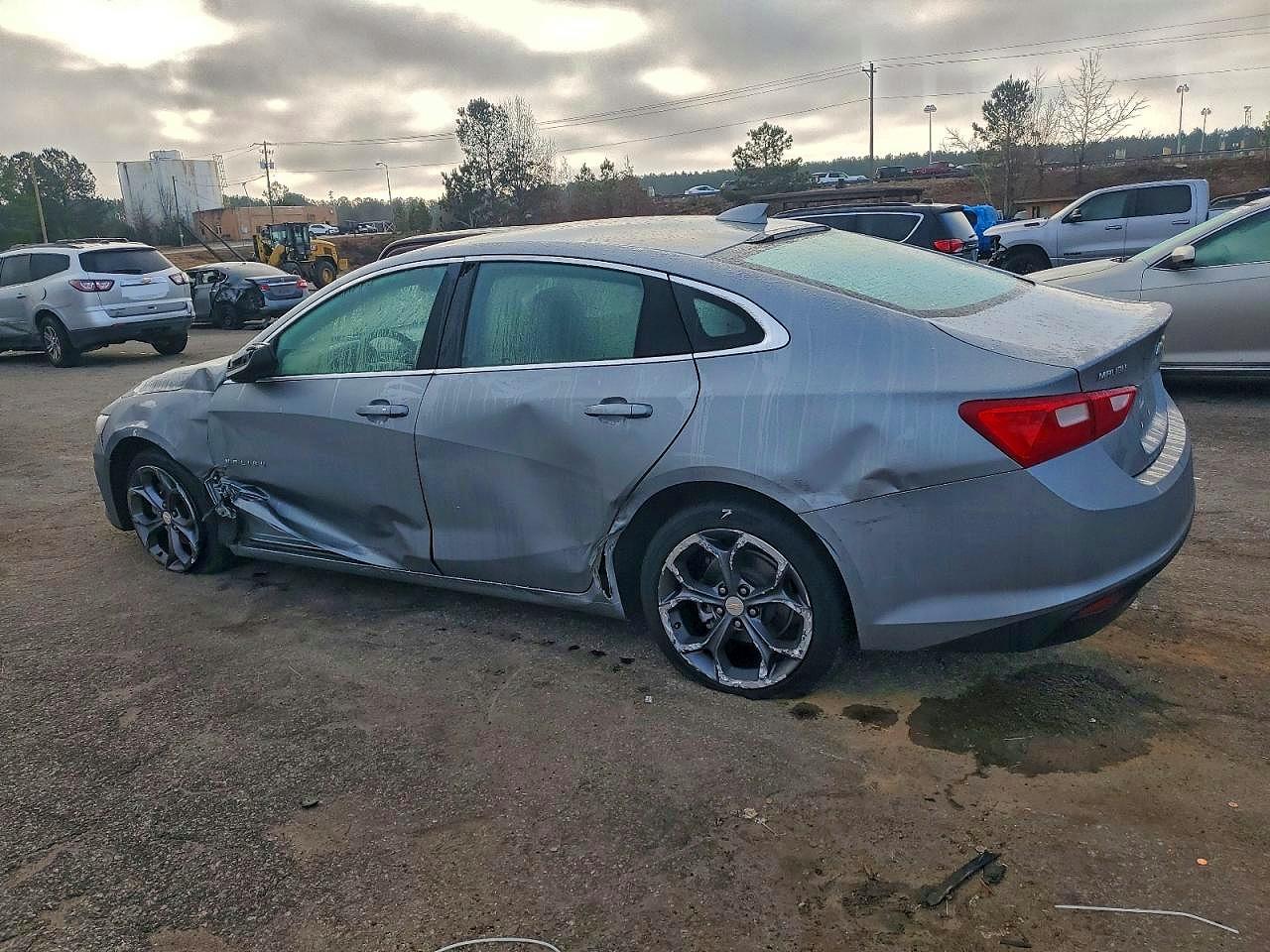 2023 CHEVROLET MALIBU LT photo 2