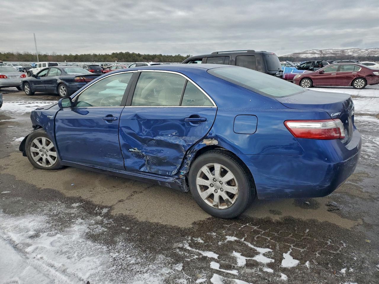 2009 TOYOTA CAMRY HYBRID photo 2