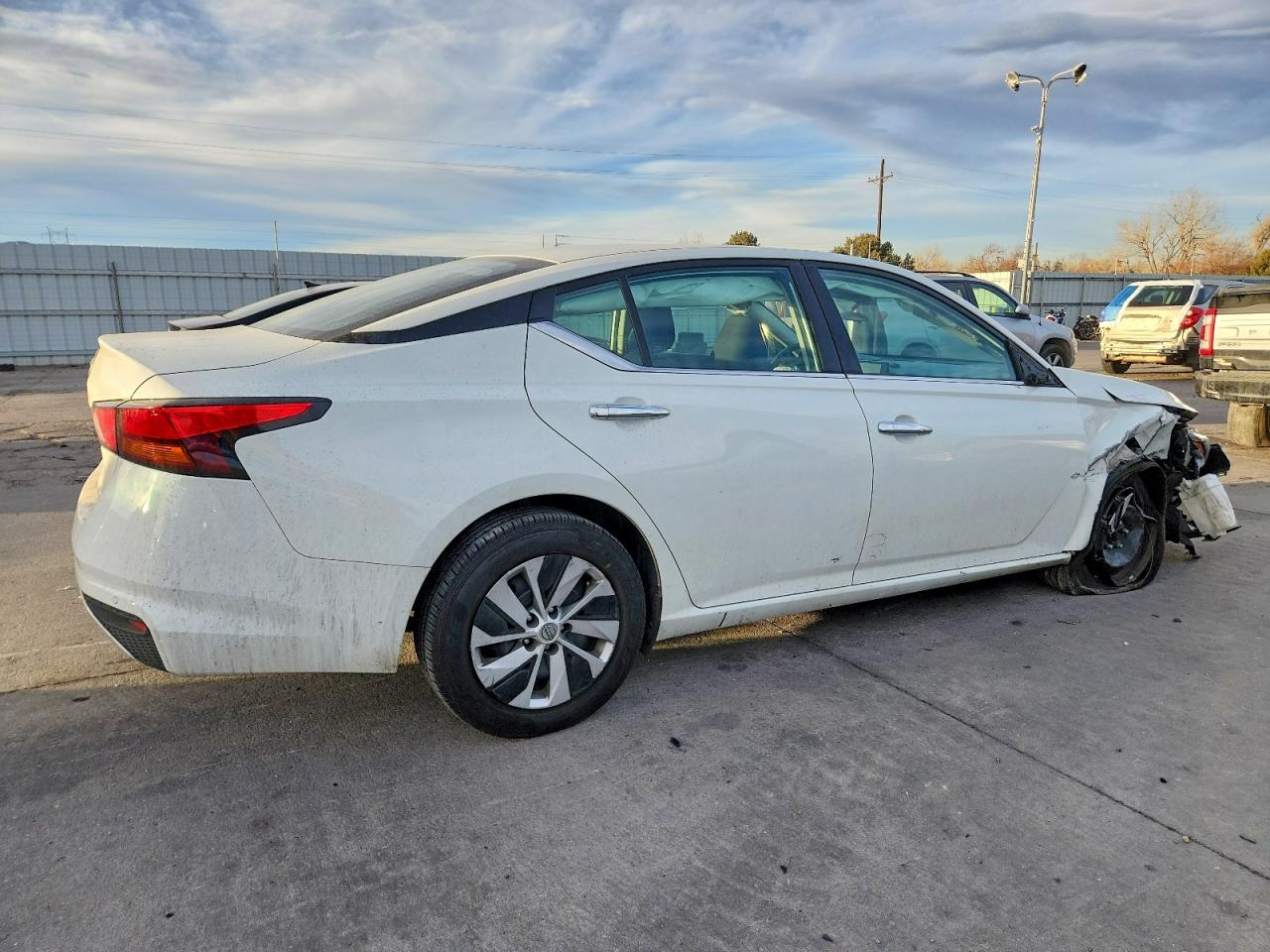 2024 NISSAN ALTIMA S photo 3