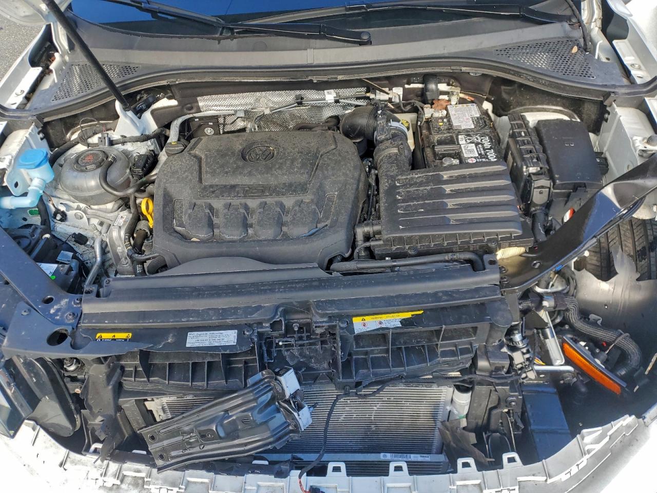 2024 VOLKSWAGEN TIGUAN SE photo 12