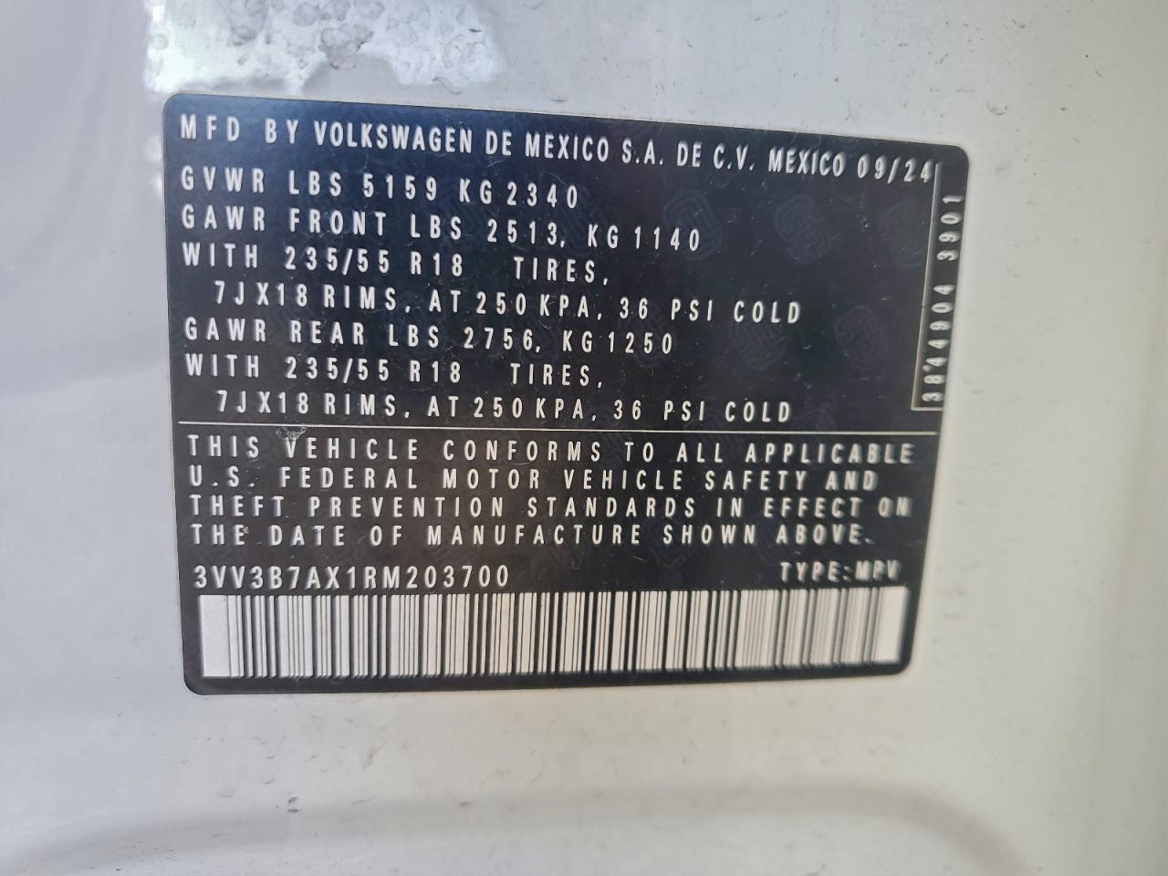 2024 VOLKSWAGEN TIGUAN SE photo 14
