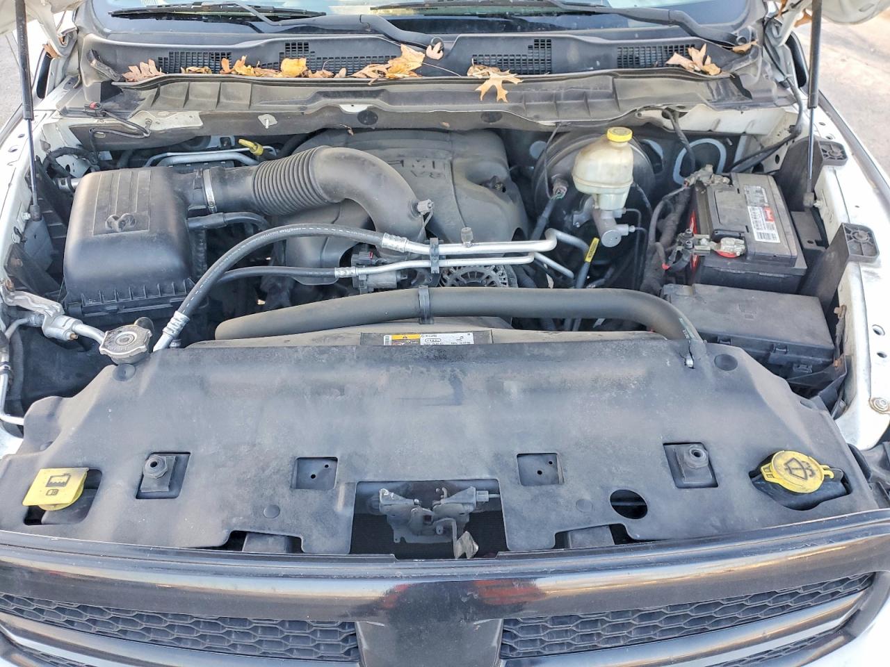 2013 RAM 1500 ST photo 11