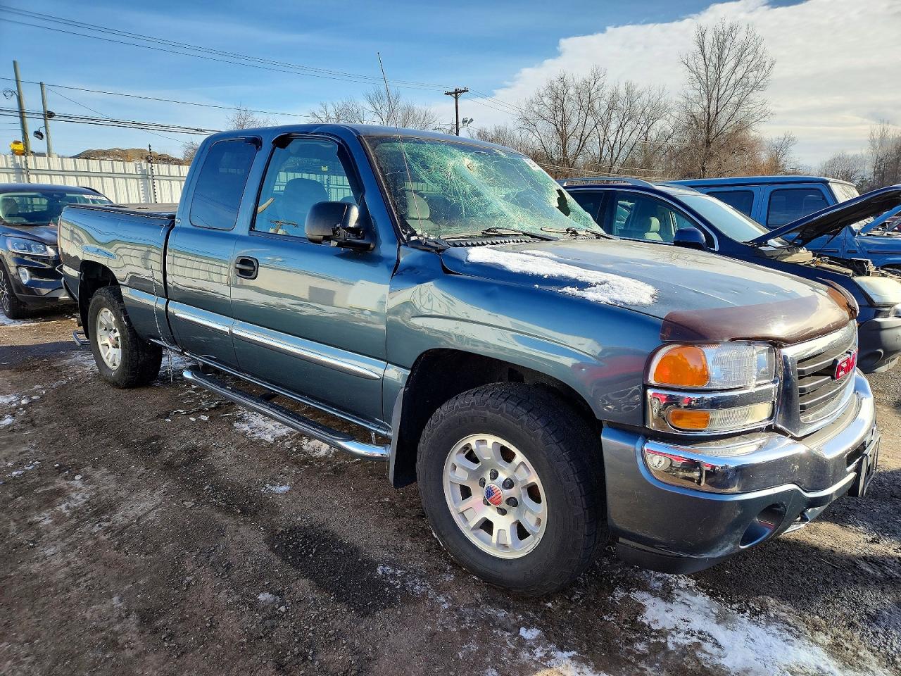 2007 GMC NEW SIERRA K1500 CLASSIC photo 4