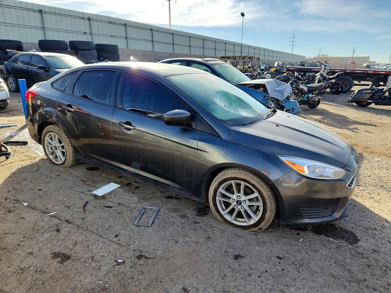 2018 FORD FOCUS SE photo 4