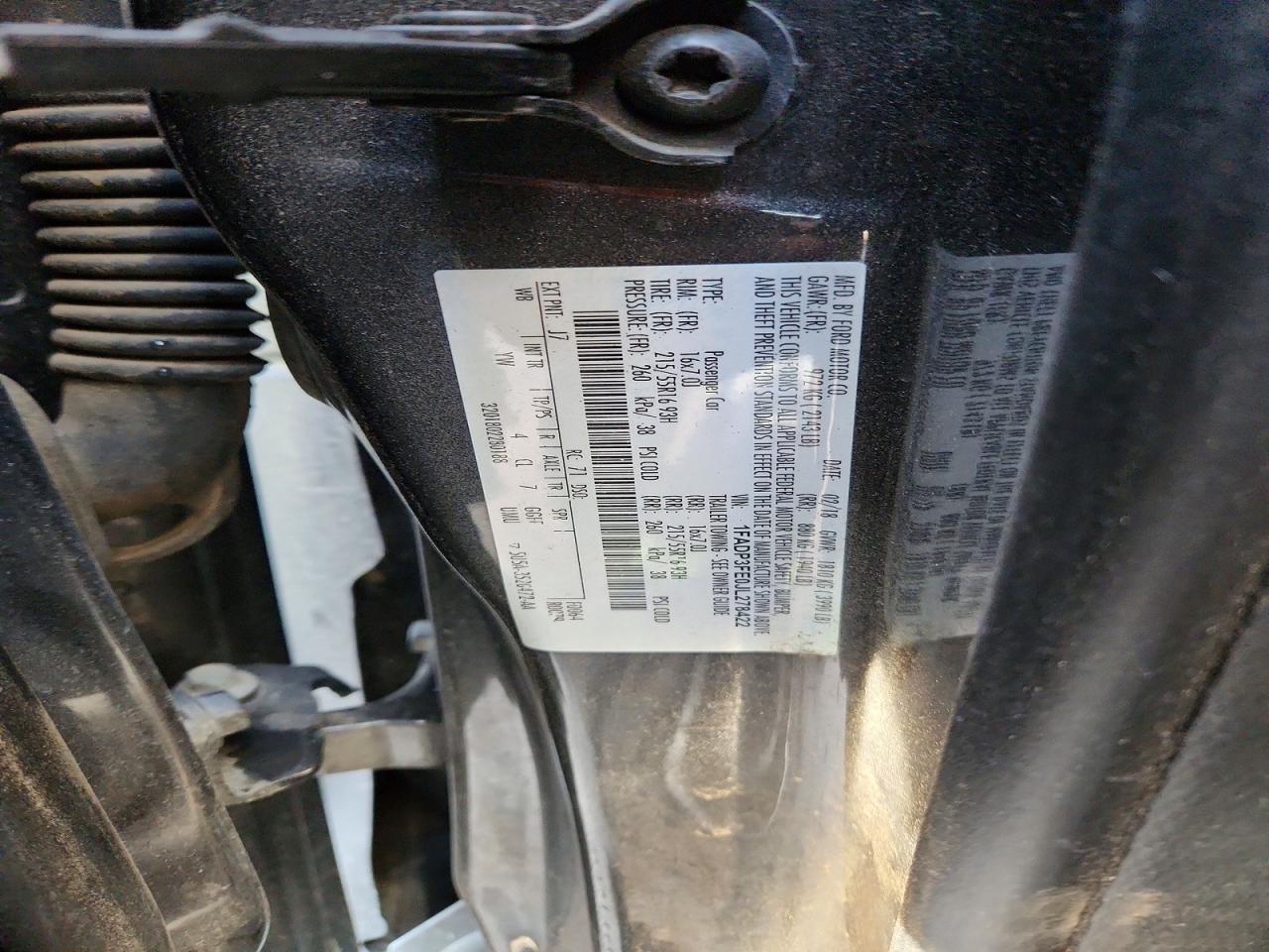 2018 FORD FOCUS SE photo 12