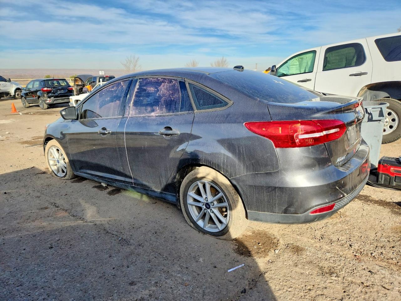 2018 FORD FOCUS SE photo 2